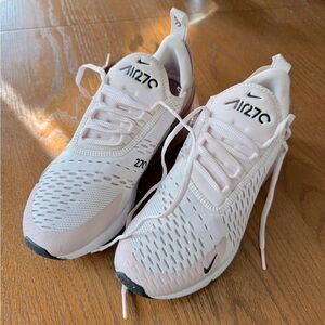 Nike Air Max 270 Sneaker (Women)